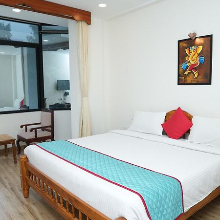 Vetrivel International By Brown Tree Resorts コダイカナル エクステリア 写真