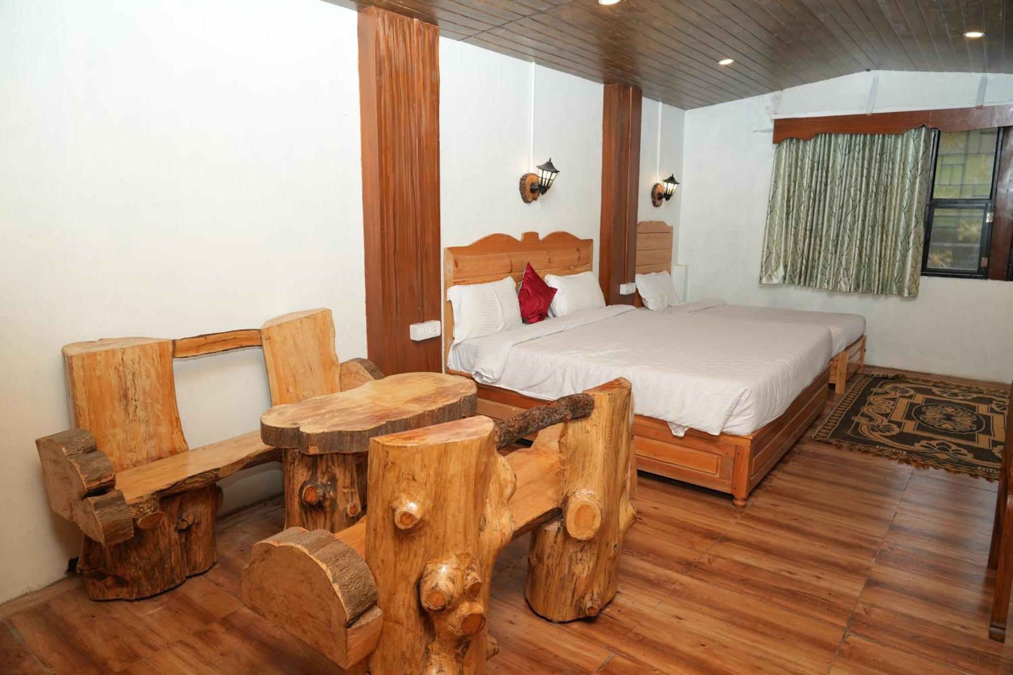 Vetrivel International By Brown Tree Resorts コダイカナル エクステリア 写真