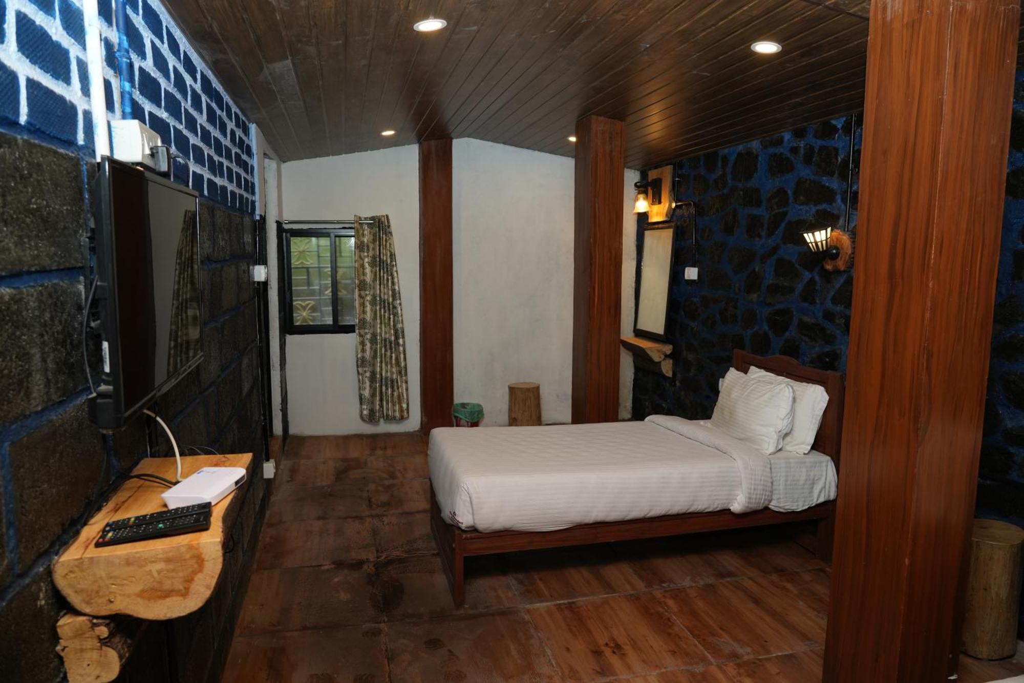 Vetrivel International By Brown Tree Resorts コダイカナル エクステリア 写真