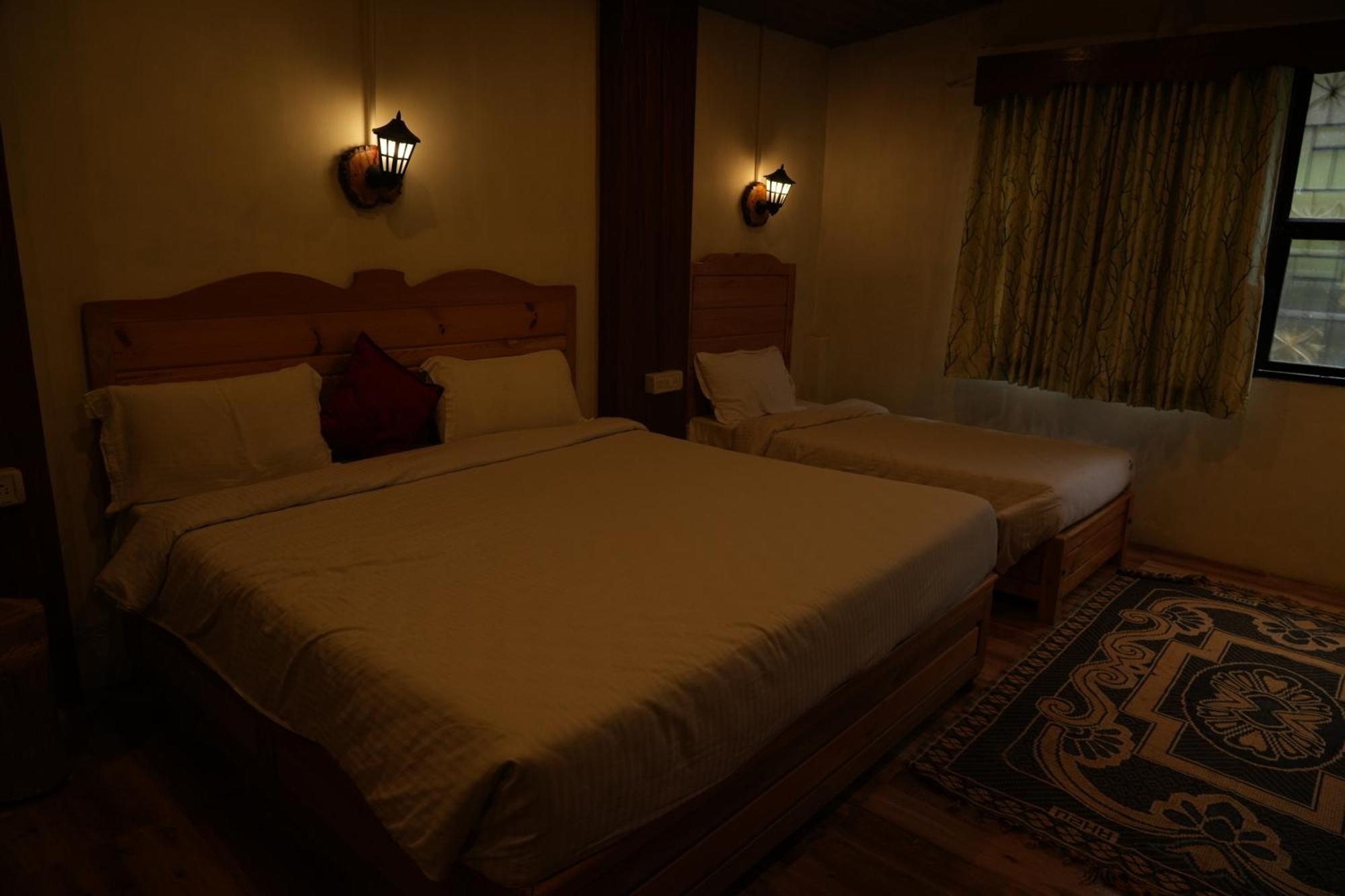 Vetrivel International By Brown Tree Resorts コダイカナル エクステリア 写真